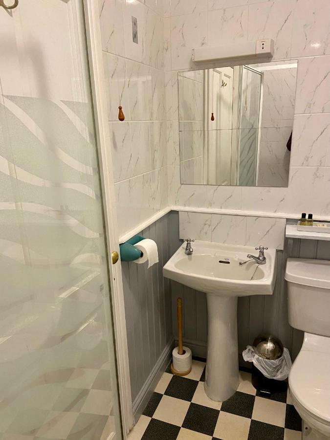 Riverbank House Матлок Экстерьер фото